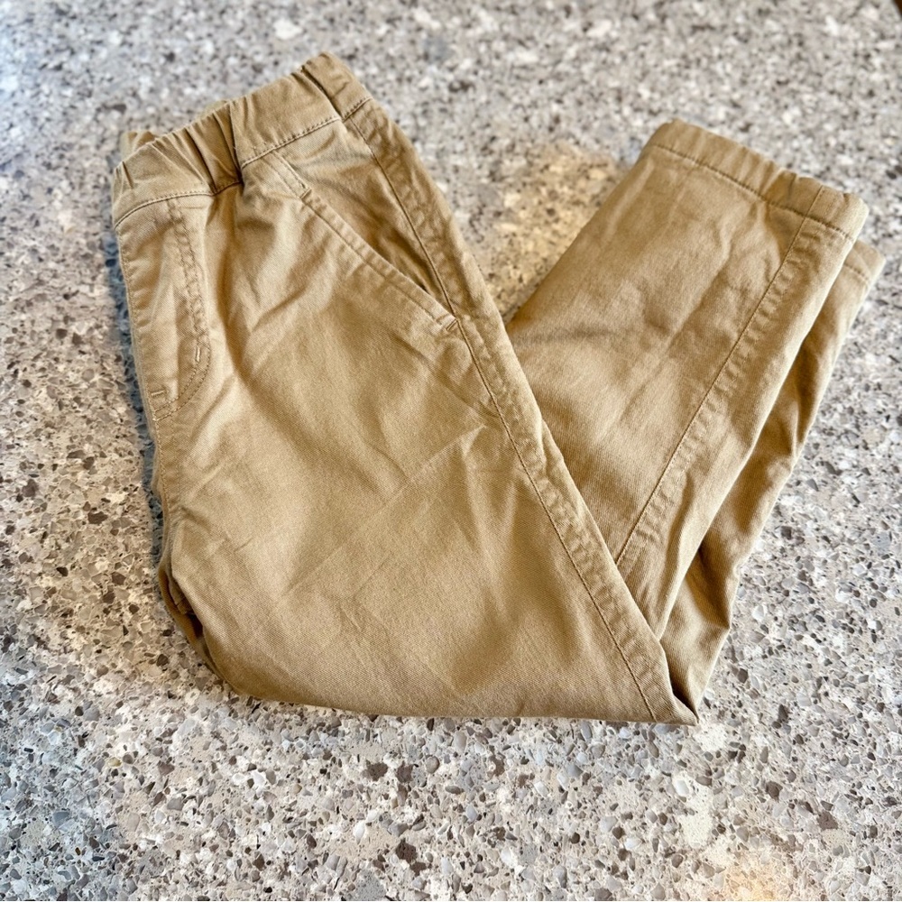 Uniqlo l Kid’s Heat Tech Khaki’s l Size 3-4